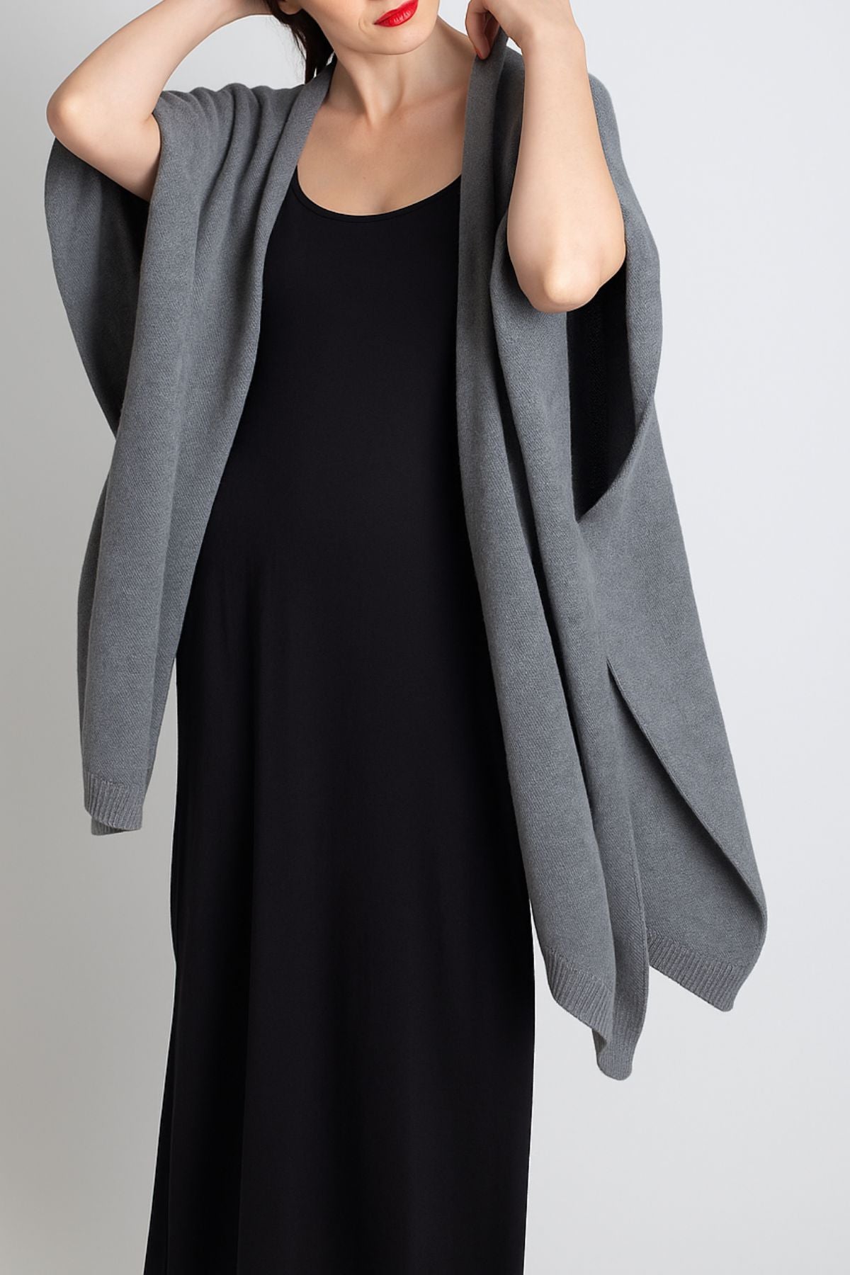 Maya Ruana - Alpaca - Grey