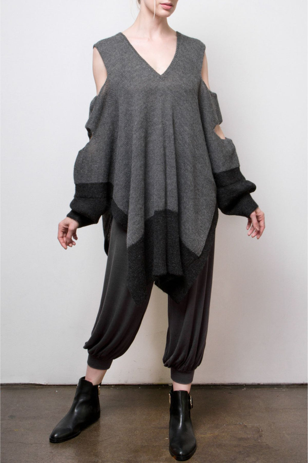 pamela alpaca slash tunic - grey w/charcoal border